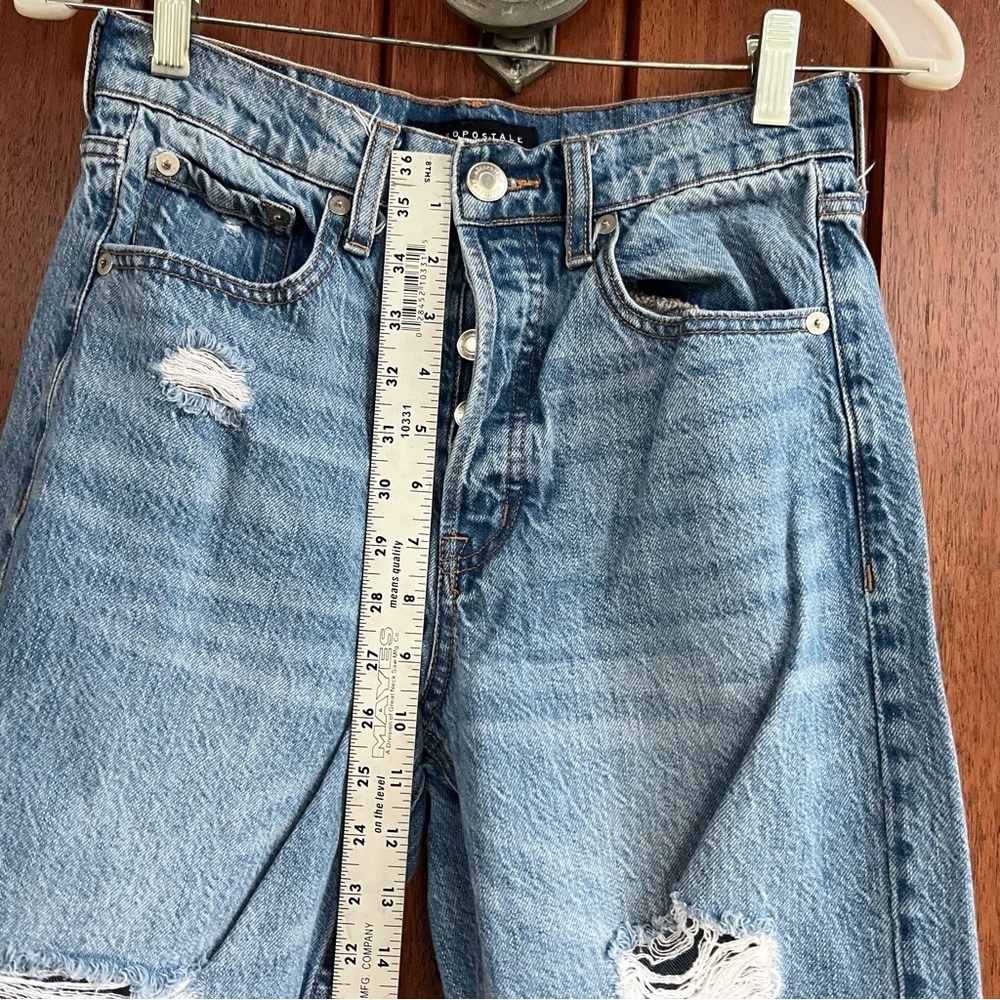 Aeropostale Distressed Jeans - Picture 10 of 11
